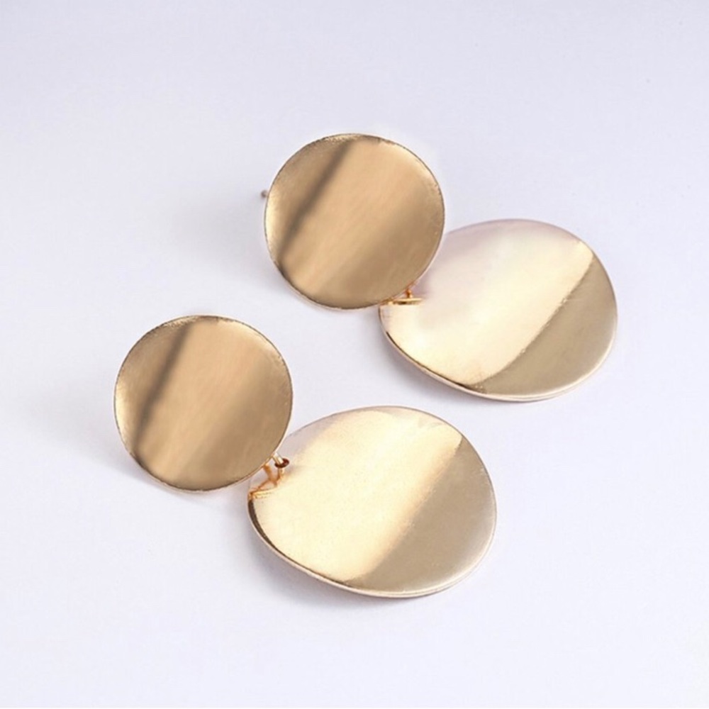 Minimalist Gold Tone Disc Earrings